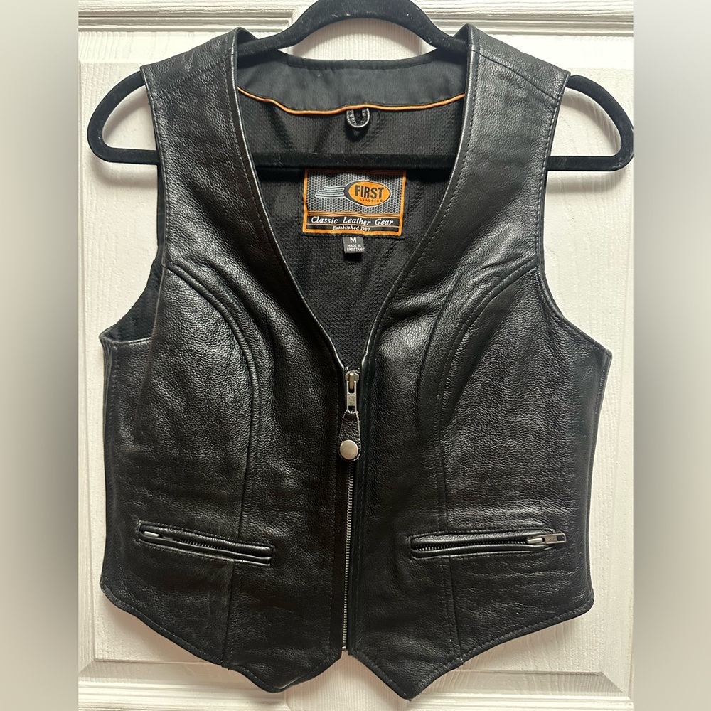 First Classics 100% Leather Vest Size Medium